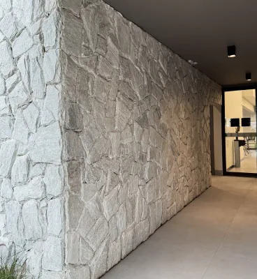 Pedra Atacama — acabamento em destaque